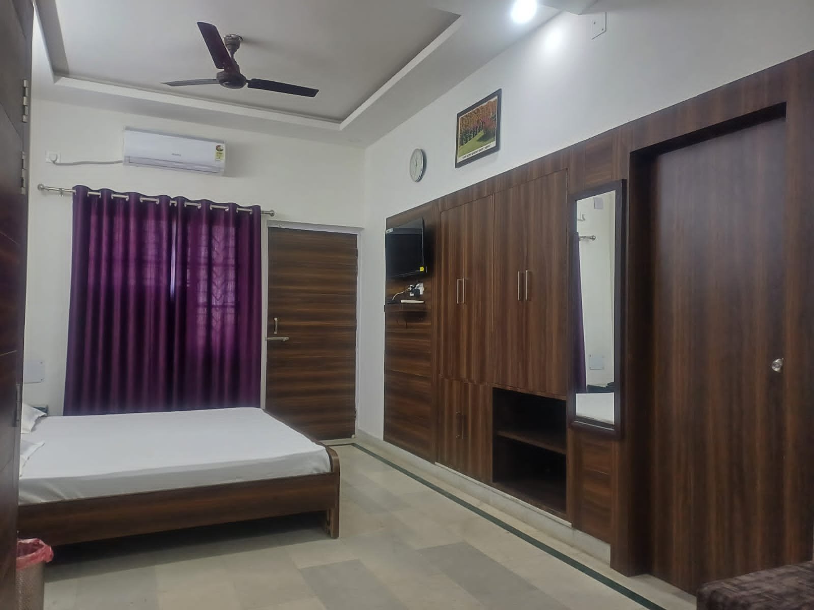 Executive Suite AC (Set of 2 Bed Rooms)